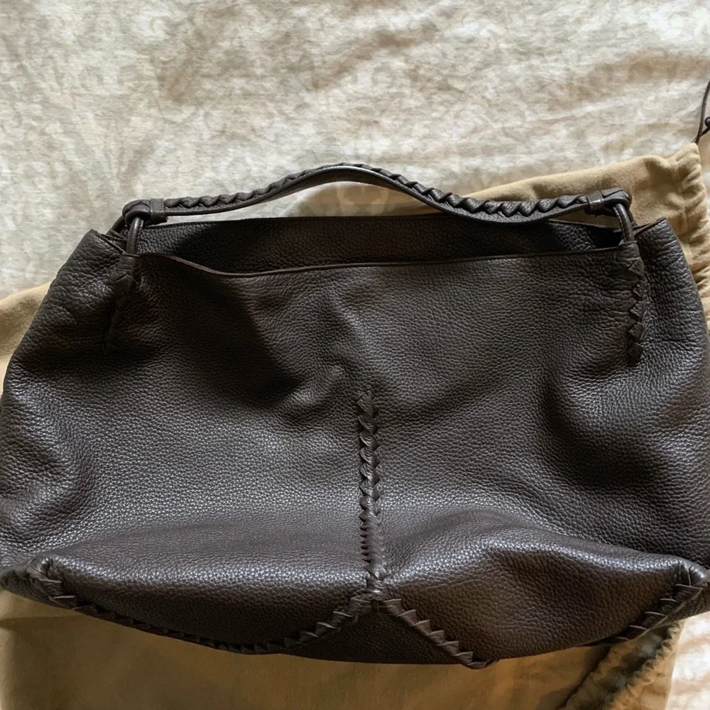 Bottega Veneta Open Hobo Cervo with
Intrecciato Detail - Picture 3 of 17